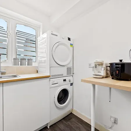 City Centre Fbs Spacious Flat Londen Buitenkant foto