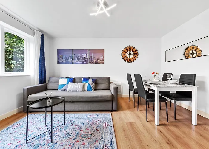 City Centre Fbs Spacious Flat